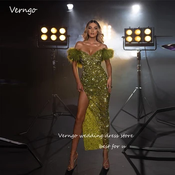 Verngo נוצץ צבא ירוק נצנצים שמלות ערב את הכתף נוצות פיצול נצנצים שמלת הנשף דובאי נשים שמלת מסיבת 2023